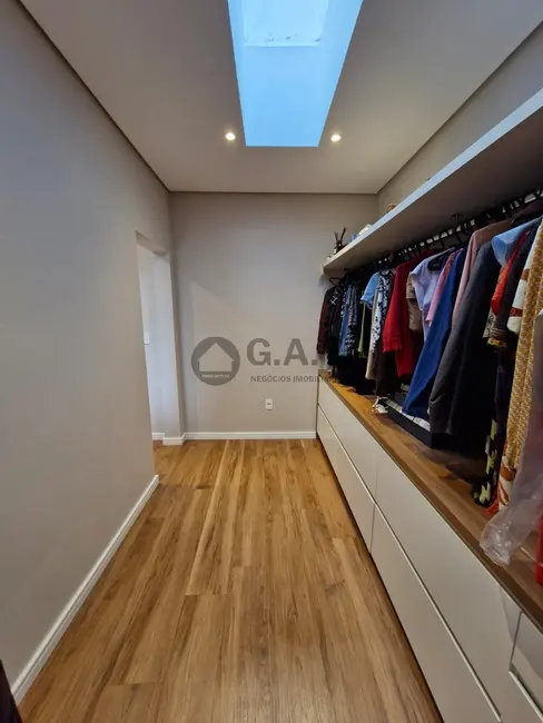 Casa de Condomínio com 4 quartos à venda, 430m2 em Jardim Residencial Tivoli Park, Sorocaba - SP - imagem 5 Foto 5 de Casa de Condomínio com 4 quartos à venda, 430m2 em Jardim Residencial Tivoli Park, Sorocaba - SP