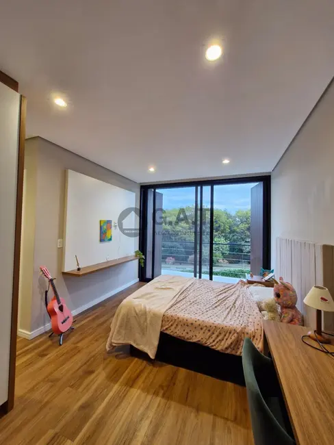 Casa de Condomínio com 4 quartos à venda, 430m2 em Jardim Residencial Tivoli Park, Sorocaba - SP - imagem 9 Foto 9 de Casa de Condomínio com 4 quartos à venda, 430m2 em Jardim Residencial Tivoli Park, Sorocaba - SP