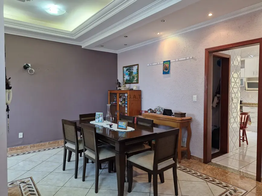 Casa com 3 quartos à venda, 188m2 em Jardim Prestes de Barros, Sorocaba - SP - imagem 7 Foto 7 de Casa com 3 quartos à venda, 188m2 em Jardim Prestes de Barros, Sorocaba - SP