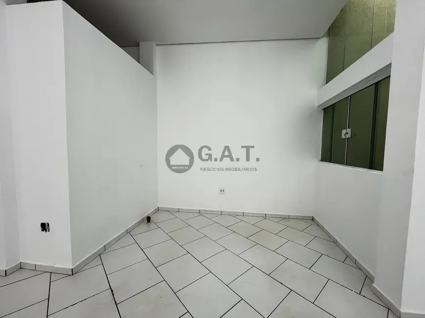 Foto 7 de Sala Comercial para alugar, 200m2 em Vila Helena, Sorocaba - SP