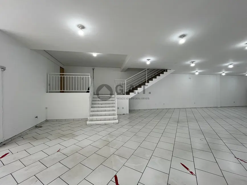 Foto 2 de Sala Comercial para alugar, 200m2 em Vila Helena, Sorocaba - SP