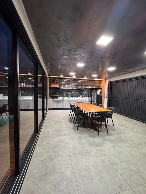 Casa de Condomínio com 3 quartos à venda, 270m2 em Cajuru do Sul, Sorocaba - SP - imagem 9 Foto 9 de Casa de Condomínio com 3 quartos à venda, 270m2 em Cajuru do Sul, Sorocaba - SP