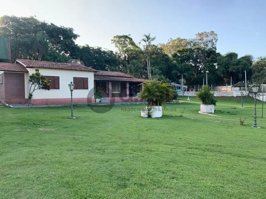 Foto 1 de Chácara com 3 quartos para alugar, 10000m2 em Tatui - SP