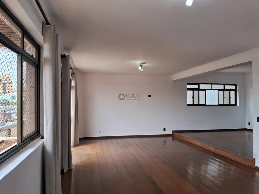 Apartamento com 3 quartos para alugar, 210m2 em Centro, Sorocaba - SP - imagem 3 Foto 3 de Apartamento com 3 quartos para alugar, 210m2 em Centro, Sorocaba - SP