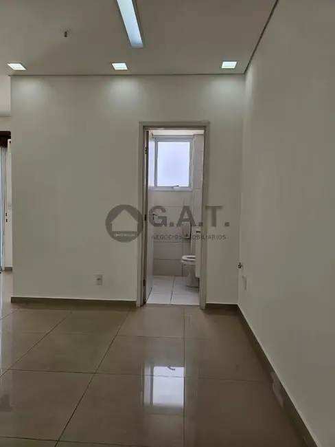 Foto 3 de Sala Comercial à venda, 40m2 em Parque Campolim, Sorocaba - SP