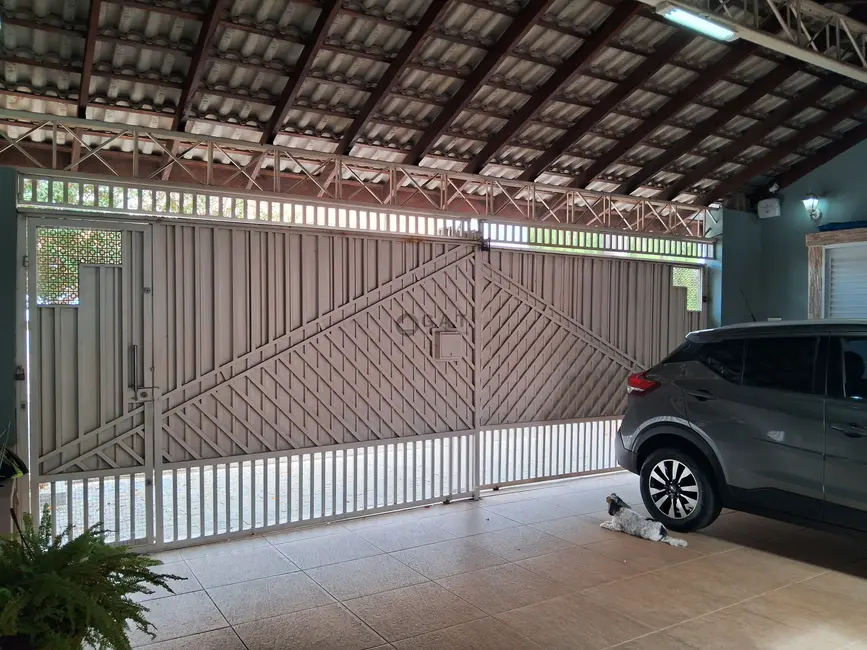 Casa com 2 quartos à venda, 223m2 em Jardim Tulipas, Sorocaba - SP - imagem 4 Foto 4 de Casa com 2 quartos à venda, 223m2 em Jardim Tulipas, Sorocaba - SP