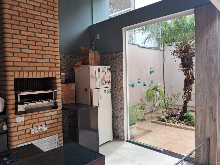 Casa com 2 quartos à venda, 223m2 em Jardim Tulipas, Sorocaba - SP - imagem 8 Foto 8 de Casa com 2 quartos à venda, 223m2 em Jardim Tulipas, Sorocaba - SP