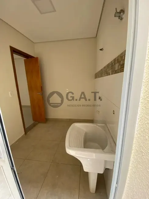 Casa de Condomínio com 3 quartos à venda, 200m2 em Chácaras Reunidas São Jorge, Sorocaba - SP - imagem 9 Foto 9 de Casa de Condomínio com 3 quartos à venda, 200m2 em Chácaras Reunidas São Jorge, Sorocaba - SP