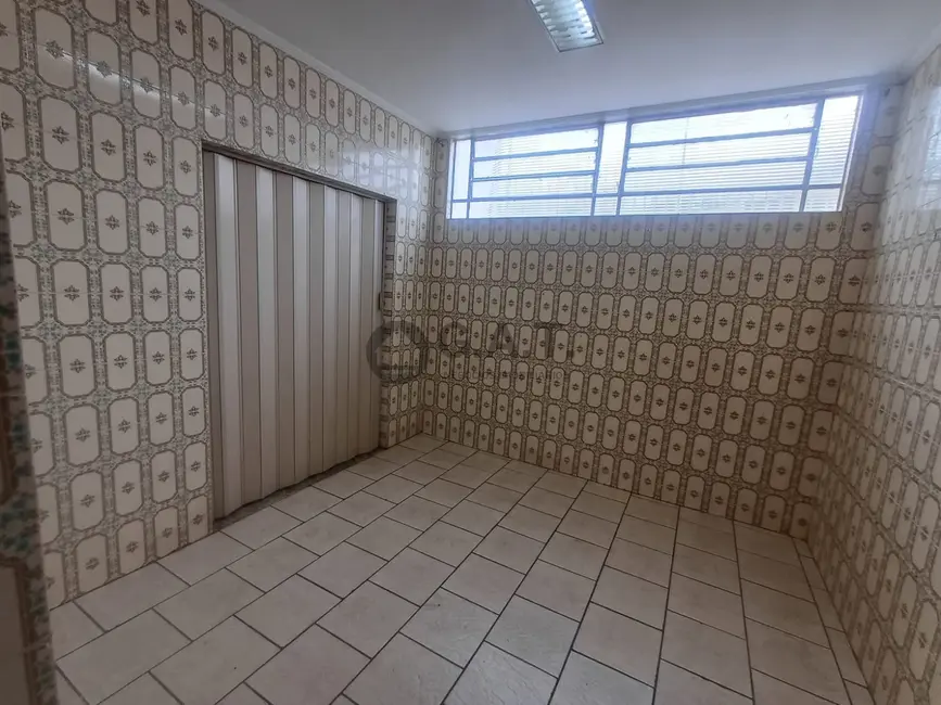 Casa com 3 quartos à venda, 210m2 em Vila Hortência, Sorocaba - SP - imagem 5 Foto 5 de Casa com 3 quartos à venda, 210m2 em Vila Hortência, Sorocaba - SP