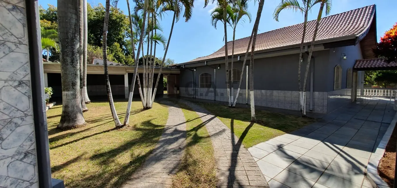 Foto 6 de Casa com 4 quartos para alugar, 330m2 em Jardim Bandeirantes, Sorocaba - SP