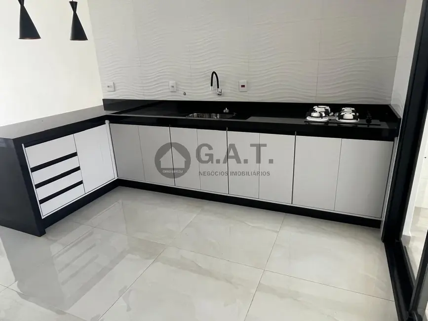 Casa de Condomínio com 3 quartos à venda, 148m2 em Cajuru do Sul, Sorocaba - SP - imagem 2 Foto 2 de Casa de Condomínio com 3 quartos à venda, 148m2 em Cajuru do Sul, Sorocaba - SP
