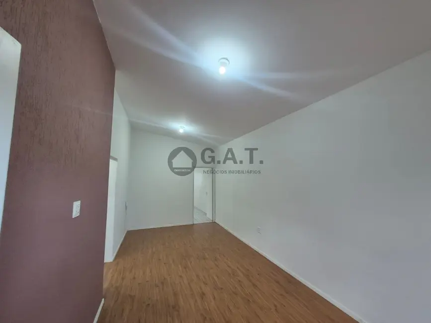 Casa com 2 quartos para alugar, 60m2 em Jardim Paulistano, Sorocaba - SP - imagem 6 Foto 6 de Casa com 2 quartos para alugar, 60m2 em Jardim Paulistano, Sorocaba - SP