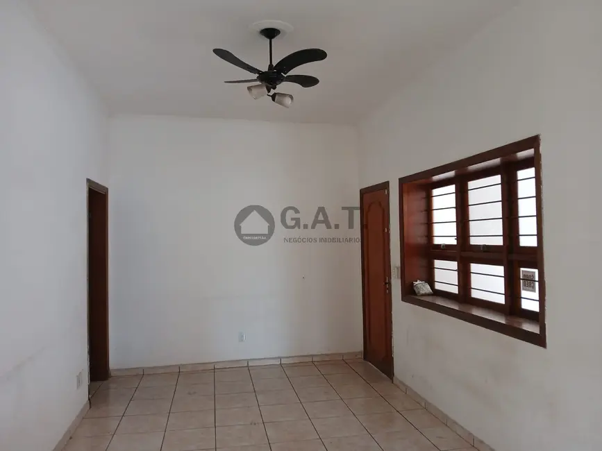 Casa com 3 quartos para alugar, 196m2 em Centro, Sorocaba - SP - imagem 5 Foto 5 de Casa com 3 quartos para alugar, 196m2 em Centro, Sorocaba - SP