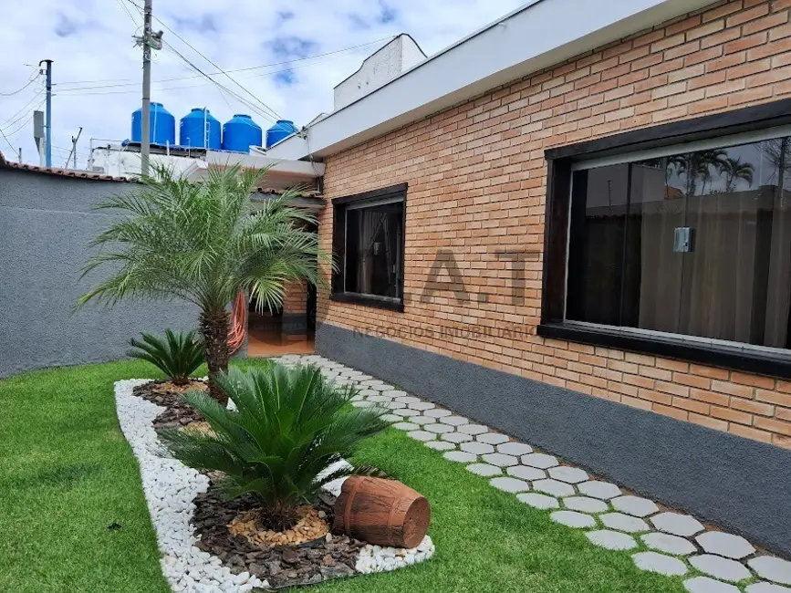 Casa com 3 quartos à venda, 182m2 em Jardim América, Sorocaba - SP - imagem 1 Foto 1 de Casa com 3 quartos à venda, 182m2 em Jardim América, Sorocaba - SP