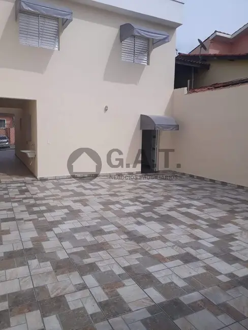 Casa com 3 quartos à venda, 170m2 em Wanel Ville, Sorocaba - SP - imagem 6 Foto 6 de Casa com 3 quartos à venda, 170m2 em Wanel Ville, Sorocaba - SP