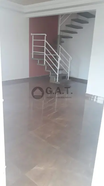 Casa com 3 quartos à venda, 170m2 em Wanel Ville, Sorocaba - SP - imagem 7 Foto 7 de Casa com 3 quartos à venda, 170m2 em Wanel Ville, Sorocaba - SP