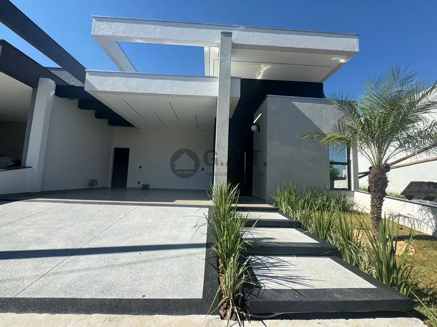 Foto 1 de Casa de Condomínio com 3 quartos à venda, 165m2 em Votorantim - SP