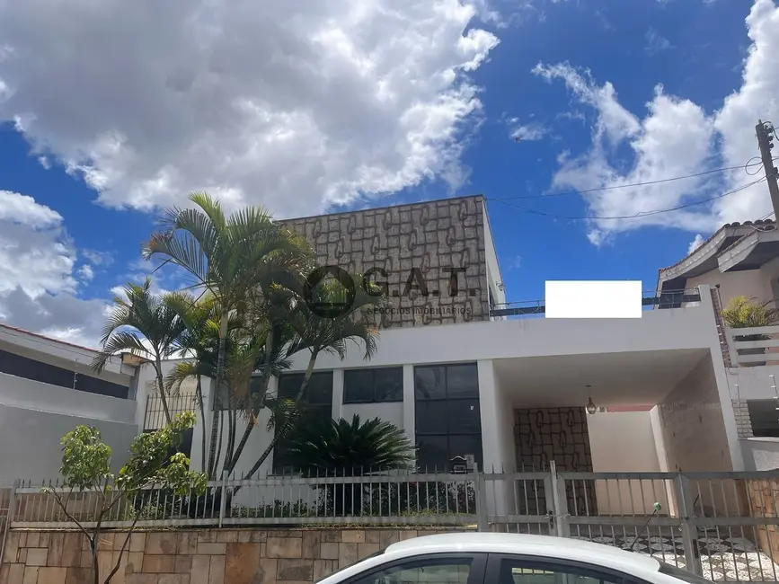 Foto 1 de Casa com 3 quartos para alugar, 251m2 em Jardim Santa Rosália, Sorocaba - SP