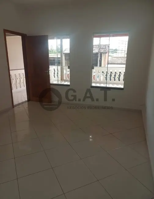 Casa com 3 quartos à venda, 130m2 em Jardim Santo Amaro, Sorocaba - SP - imagem 3 Foto 3 de Casa com 3 quartos à venda, 130m2 em Jardim Santo Amaro, Sorocaba - SP