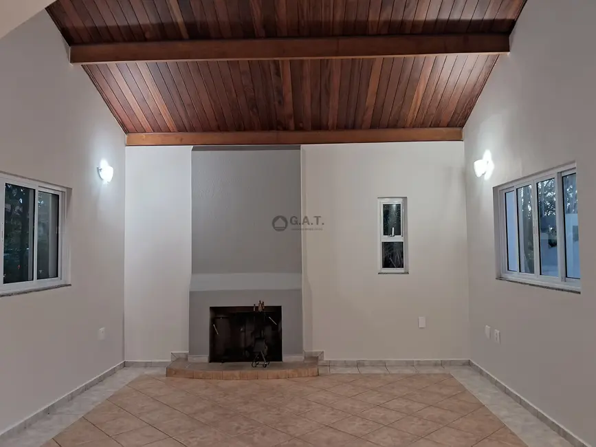 Casa de Condomínio com 3 quartos à venda, 287m2 em Vivendas do Lago, Sorocaba - SP - imagem 8 Foto 8 de Casa de Condomínio com 3 quartos à venda, 287m2 em Vivendas do Lago, Sorocaba - SP