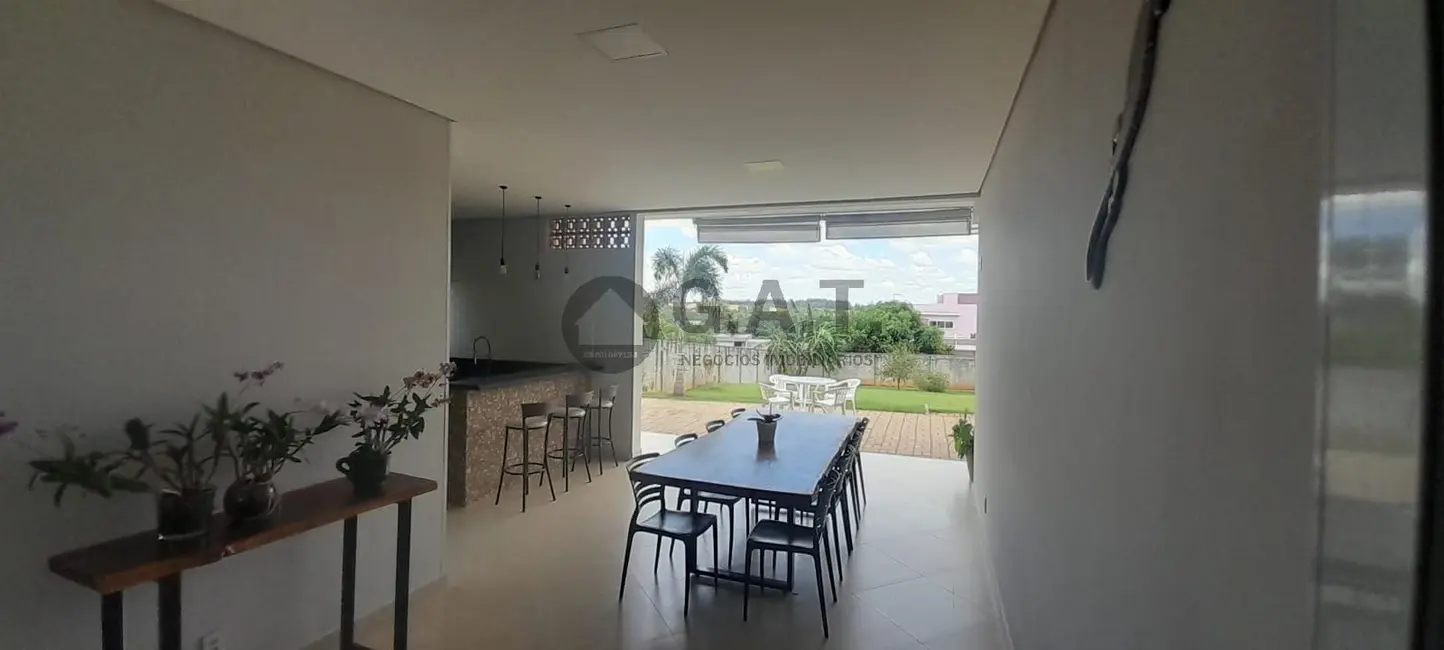 Foto 3 de Casa de Condomínio com 3 quartos à venda, 205m2 em Jardim Novo Mundo, Sorocaba - SP