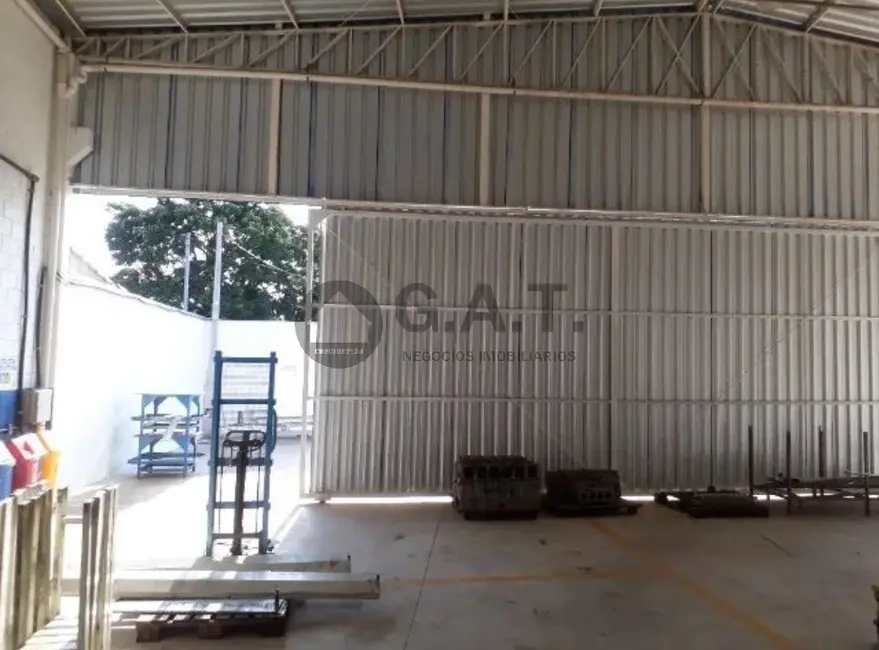 Armazém / Galpão para alugar, 285m2 em Iporanga, Sorocaba - SP - imagem 3 Foto 3 de Armazém / Galpão para alugar, 285m2 em Iporanga, Sorocaba - SP