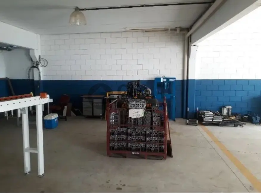 Armazém / Galpão para alugar, 285m2 em Iporanga, Sorocaba - SP - imagem 4 Foto 4 de Armazém / Galpão para alugar, 285m2 em Iporanga, Sorocaba - SP