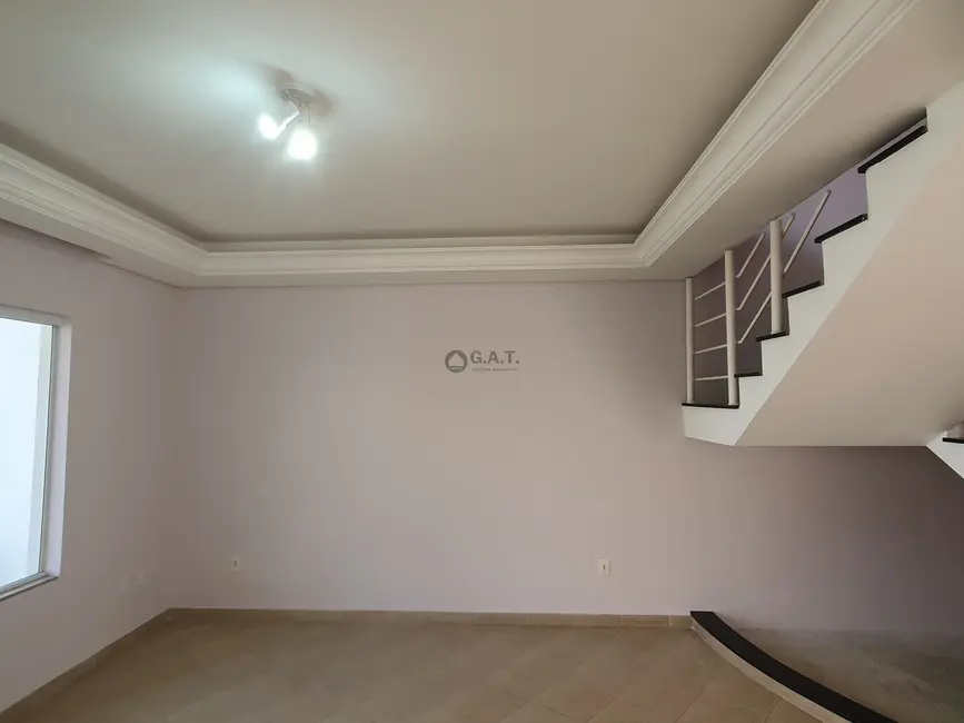 Casa de Condomínio com 3 quartos para alugar, 230m2 em Jardim Vila Inglesa, Sorocaba - SP - imagem 5 Foto 5 de Casa de Condomínio com 3 quartos para alugar, 230m2 em Jardim Vila Inglesa, Sorocaba - SP
