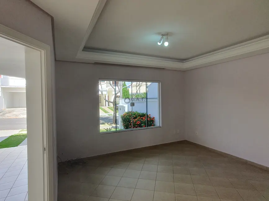Casa de Condomínio com 3 quartos para alugar, 230m2 em Jardim Vila Inglesa, Sorocaba - SP - imagem 6 Foto 6 de Casa de Condomínio com 3 quartos para alugar, 230m2 em Jardim Vila Inglesa, Sorocaba - SP