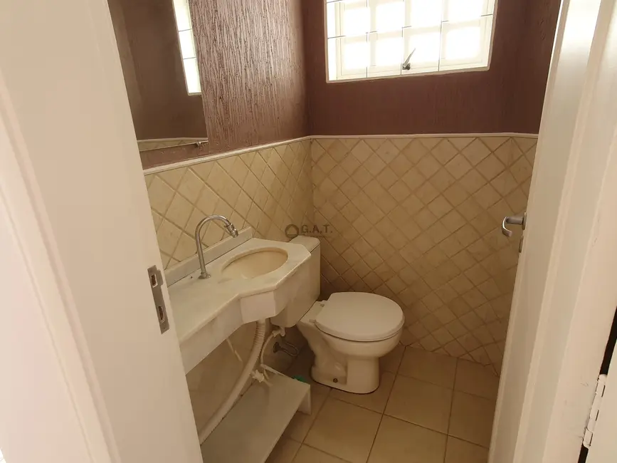 Casa de Condomínio com 3 quartos para alugar, 230m2 em Jardim Vila Inglesa, Sorocaba - SP - imagem 8 Foto 8 de Casa de Condomínio com 3 quartos para alugar, 230m2 em Jardim Vila Inglesa, Sorocaba - SP