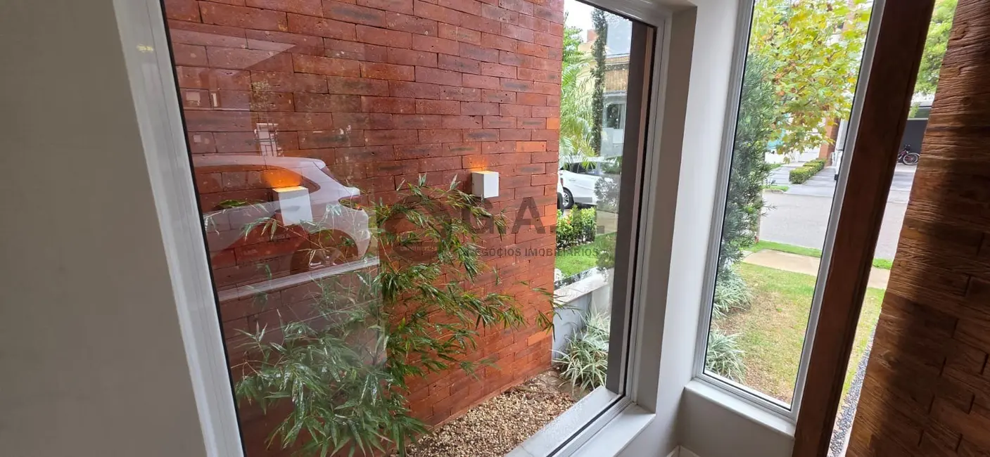 Casa de Condomínio com 3 quartos para alugar, 323m2 em Iporanga, Sorocaba - SP - imagem 5 Foto 5 de Casa de Condomínio com 3 quartos para alugar, 323m2 em Iporanga, Sorocaba - SP