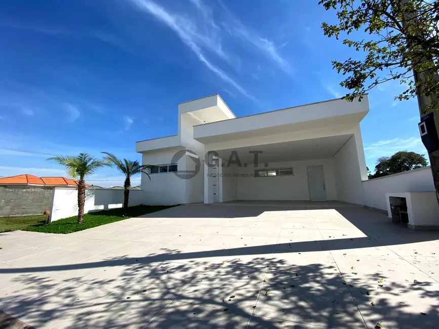 Foto 1 de Casa de Condomínio com 3 quartos à venda, 175m2 em Aparecidinha, Sorocaba - SP