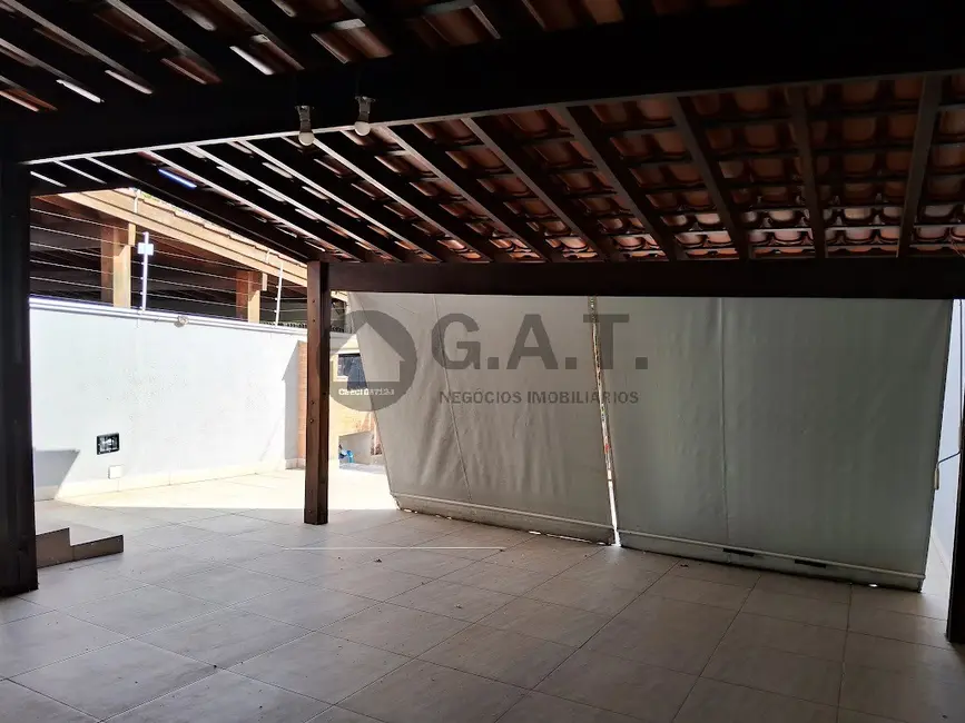 Casa com 3 quartos à venda, 166m2 em Jardim Saira, Sorocaba - SP - imagem 5 Foto 5 de Casa com 3 quartos à venda, 166m2 em Jardim Saira, Sorocaba - SP