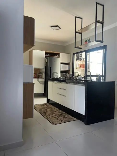 Casa de Condomínio com 3 quartos à venda, 140m2 em Wanel Ville, Sorocaba - SP - imagem 7 Foto 7 de Casa de Condomínio com 3 quartos à venda, 140m2 em Wanel Ville, Sorocaba - SP
