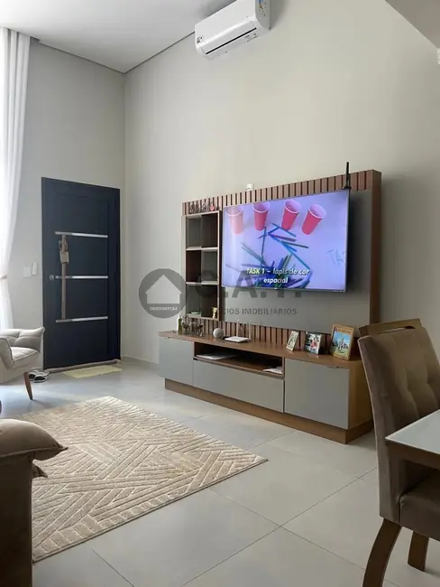 Casa de Condomínio com 3 quartos à venda, 140m2 em Wanel Ville, Sorocaba - SP - imagem 1 Foto 1 de Casa de Condomínio com 3 quartos à venda, 140m2 em Wanel Ville, Sorocaba - SP