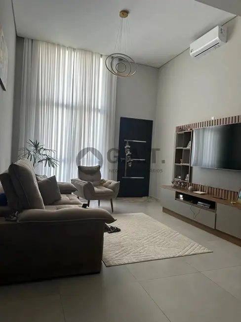 Casa de Condomínio com 3 quartos à venda, 140m2 em Wanel Ville, Sorocaba - SP - imagem 4 Foto 4 de Casa de Condomínio com 3 quartos à venda, 140m2 em Wanel Ville, Sorocaba - SP