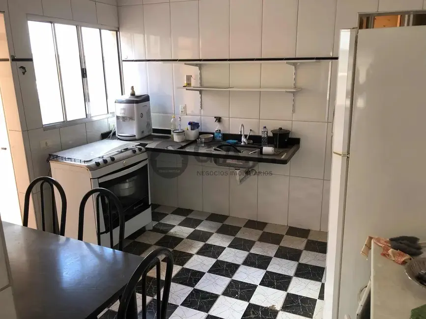 Casa com 4 quartos à venda, 145m2 em Vila Hortência, Sorocaba - SP - imagem 3 Foto 3 de Casa com 4 quartos à venda, 145m2 em Vila Hortência, Sorocaba - SP