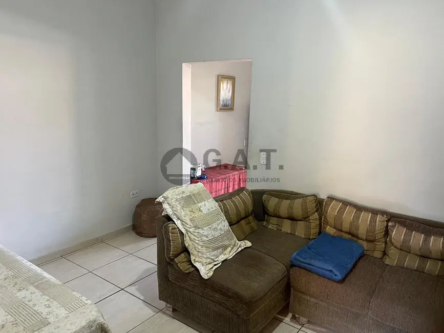 Casa com 3 quartos à venda, 214m2 em Vila Santana, Sorocaba - SP - imagem 5 Foto 5 de Casa com 3 quartos à venda, 214m2 em Vila Santana, Sorocaba - SP