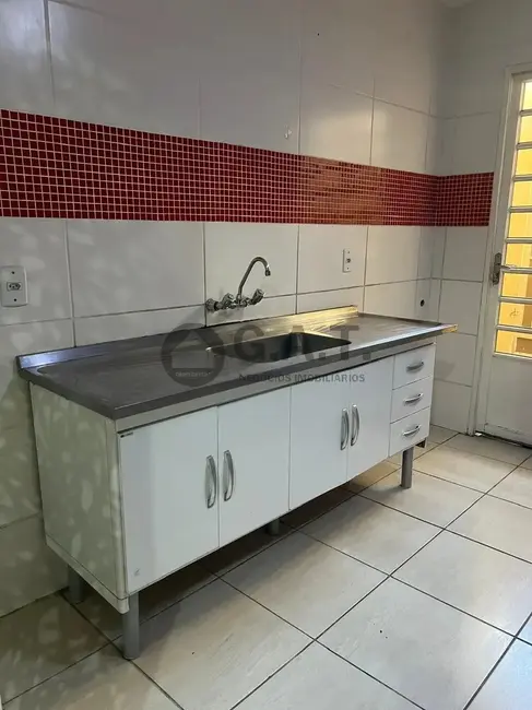 Casa com 3 quartos à venda, 214m2 em Vila Santana, Sorocaba - SP - imagem 8 Foto 8 de Casa com 3 quartos à venda, 214m2 em Vila Santana, Sorocaba - SP