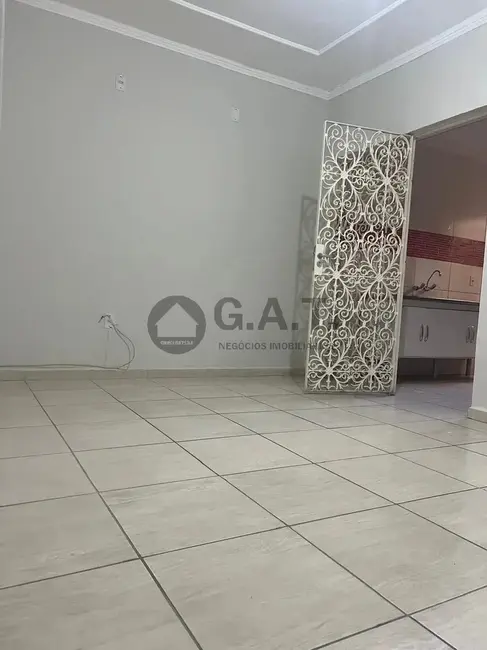 Casa com 3 quartos à venda, 214m2 em Vila Santana, Sorocaba - SP - imagem 5 Foto 5 de Casa com 3 quartos à venda, 214m2 em Vila Santana, Sorocaba - SP