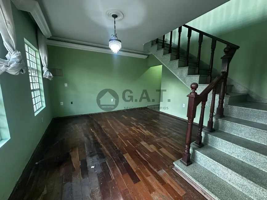 Foto 2 de Casa com 3 quartos para alugar, 200m2 em Jardim Maria Antônia Prado, Sorocaba - SP