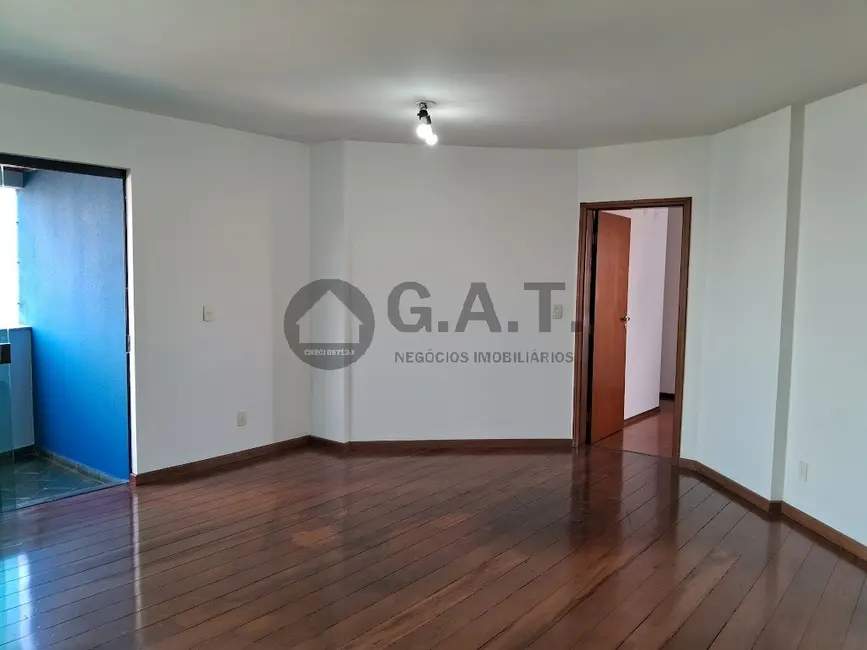 Apartamento com 3 quartos para alugar, 130m2 em Centro, Sorocaba - SP - imagem 2 Foto 2 de Apartamento com 3 quartos para alugar, 130m2 em Centro, Sorocaba - SP
