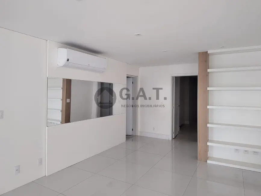 Apartamento com 3 quartos para alugar, 330m2 em Jardim Judith, Sorocaba - SP - imagem 2 Foto 2 de Apartamento com 3 quartos para alugar, 330m2 em Jardim Judith, Sorocaba - SP