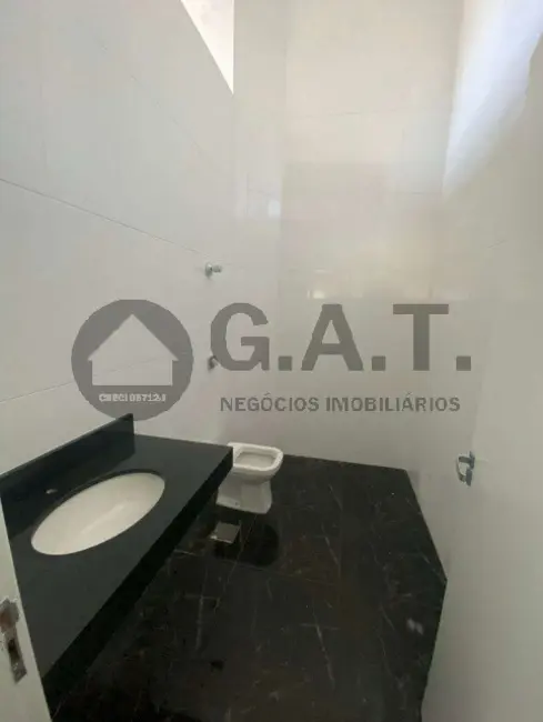 Armazém / Galpão para alugar, 300m2 em Vila Lucy, Sorocaba - SP - imagem 3 Foto 3 de Armazém / Galpão para alugar, 300m2 em Vila Lucy, Sorocaba - SP