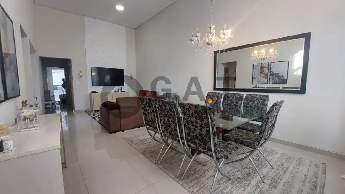 Casa de Condomínio com 3 quartos à venda, 115m2 em Horto Florestal, Sorocaba - SP - imagem 2 Foto 2 de Casa de Condomínio com 3 quartos à venda, 115m2 em Horto Florestal, Sorocaba - SP