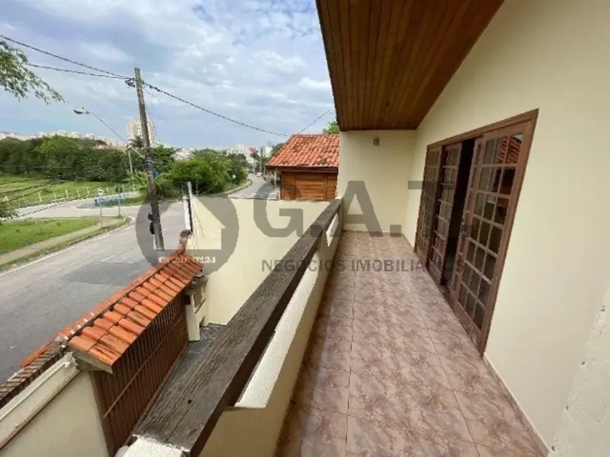 Casa com 4 quartos à venda, 305m2 em Jardim Refúgio, Sorocaba - SP - imagem 3 Foto 3 de Casa com 4 quartos à venda, 305m2 em Jardim Refúgio, Sorocaba - SP