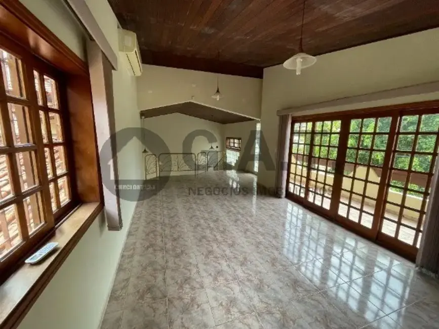 Casa com 4 quartos à venda, 305m2 em Jardim Refúgio, Sorocaba - SP - imagem 4 Foto 4 de Casa com 4 quartos à venda, 305m2 em Jardim Refúgio, Sorocaba - SP