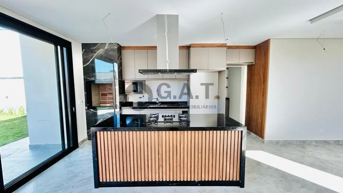 Casa de Condomínio com 3 quartos à venda, 225m2 em Cajuru do Sul, Sorocaba - SP - imagem 6 Foto 6 de Casa de Condomínio com 3 quartos à venda, 225m2 em Cajuru do Sul, Sorocaba - SP