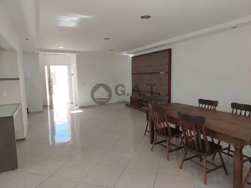 Foto 7 de Casa com 3 quartos para alugar, 280m2 em Jardim Astro, Sorocaba - SP