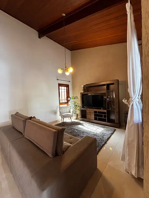 Casa de Condomínio com 3 quartos à venda, 149m2 em Aparecidinha, Sorocaba - SP - imagem 1 Foto 1 de Casa de Condomínio com 3 quartos à venda, 149m2 em Aparecidinha, Sorocaba - SP